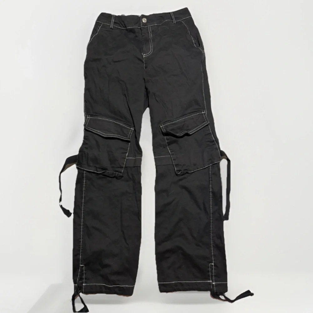 Capsule Brand Black Cargo style baggy Pants w/White stitching Women's Small #630